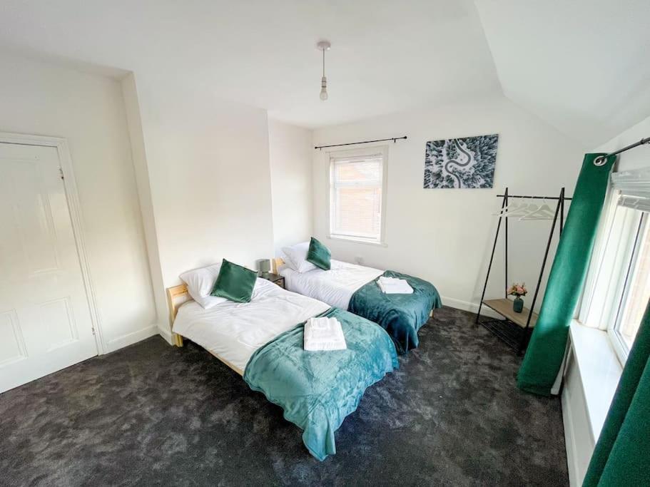 Perfect For Contractors & Families! 7 Beds Free Parking Apartment Birmingham Ngoại thất bức ảnh