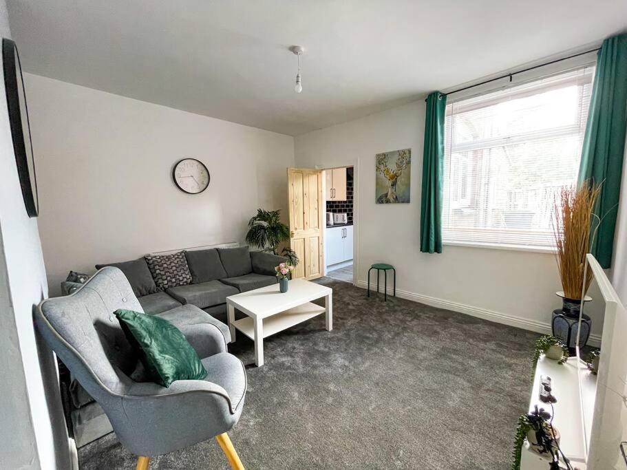 Perfect For Contractors & Families! 7 Beds Free Parking Apartment Birmingham Ngoại thất bức ảnh